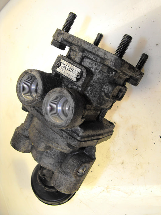4613152630 Foot brake valve old unit or remanufactured part / Fußbremseventil gebraucht oder instandgesetzt