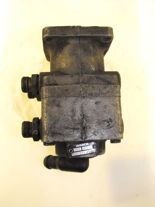 4613154910 Foot brake valve old unit or remanufactured part / Fußbremseventil gebraucht oder instandgesetzt